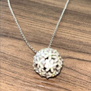 Brighton Love Daisy white enamel flower and yellow Swarovski crystal Necklace